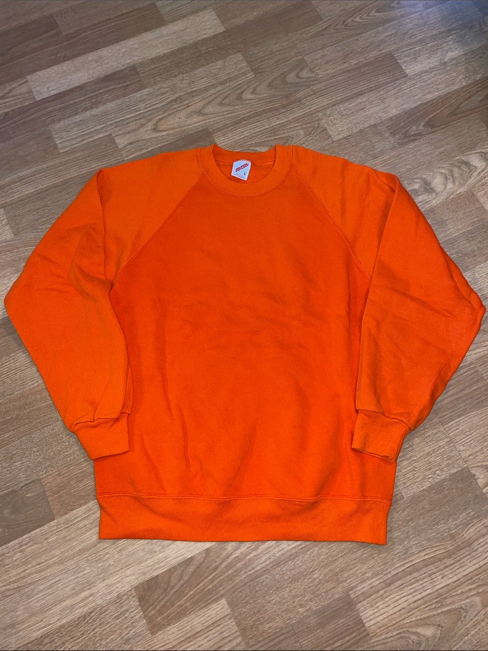 Vintage Jerzees neon Orange Plain Pullover Crewneck Sweatshirt Raglan Fleece L